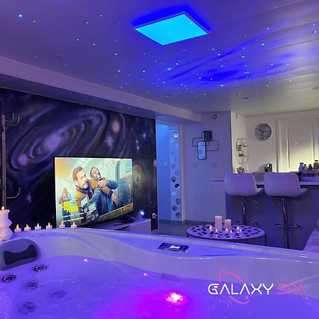 Galaxy Spa - Suite Mercure Jacuzzi Privatif Champigneulles Exteriér fotografie